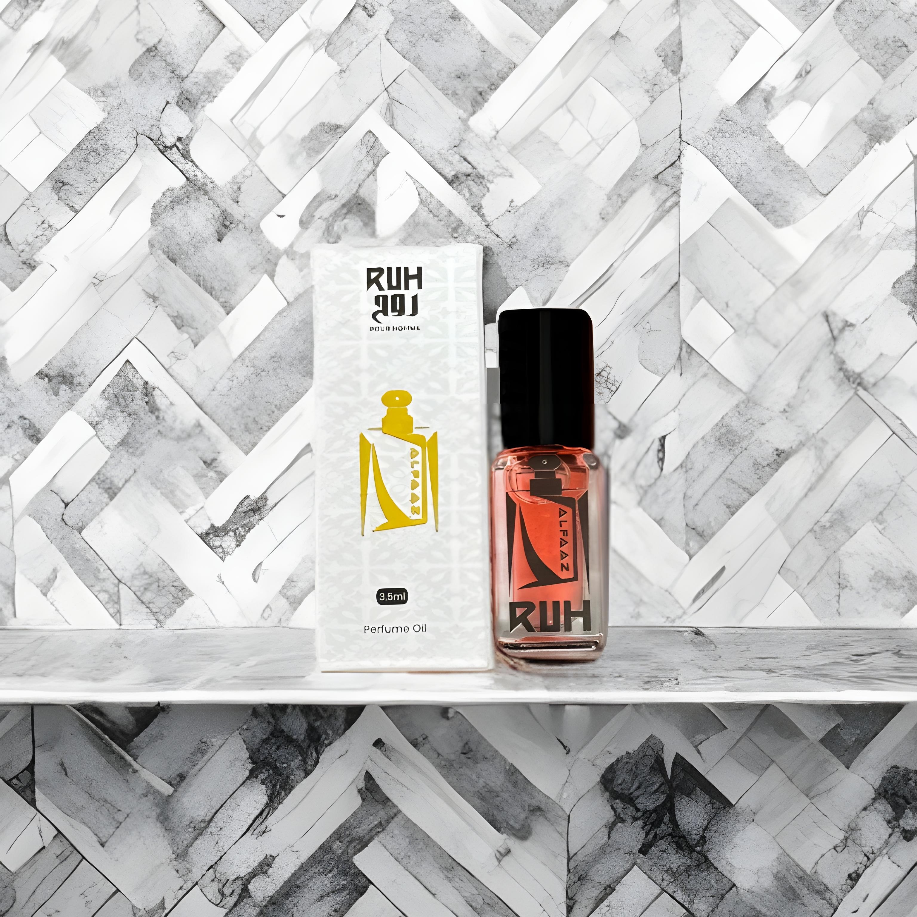 Ruh 3.5ml Roll On Perfume Oil.